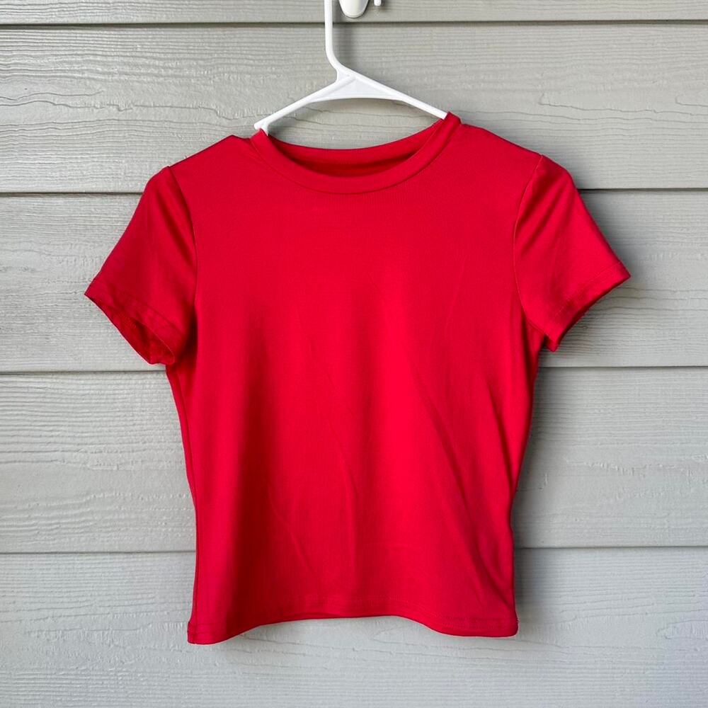 Basic Red Crop Top - S - Picture 2 of 3
